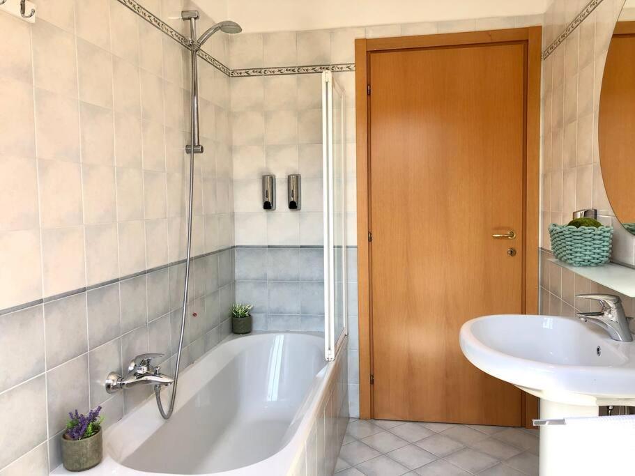 L'Ulivo Di Como Apartment Екстериор снимка